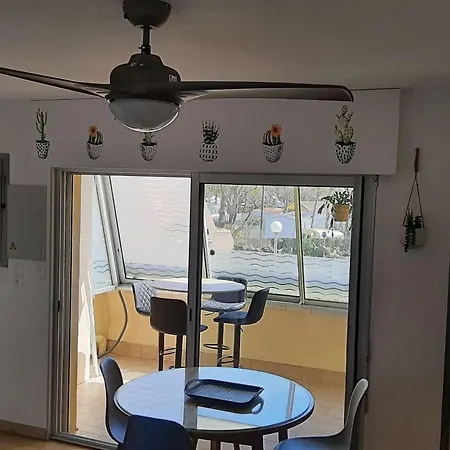 Apartment Renove 4 Pers Avec Loggia Et Parking, A 50m De La Plage! - Fr-1-326-757