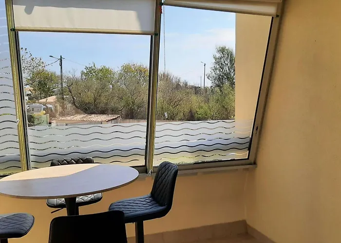 Renove 4 Pers Avec Loggia Et Parking, A 50m De La Plage! - Fr-1-326-757 Appartement